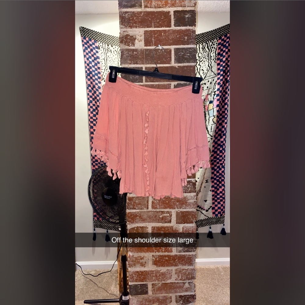 Off the shoulder
